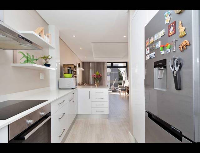 2 BEDROOM APARTMENT TO LET IN CLAREMONT